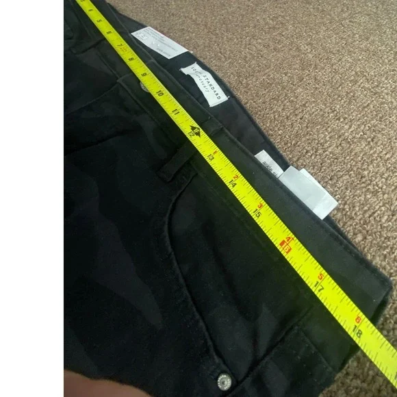 Social Standard by Sanctuary Black Camo Mid Rise Ankle Skinny Jeans Size 14 NEW! - Picture 4 of 5